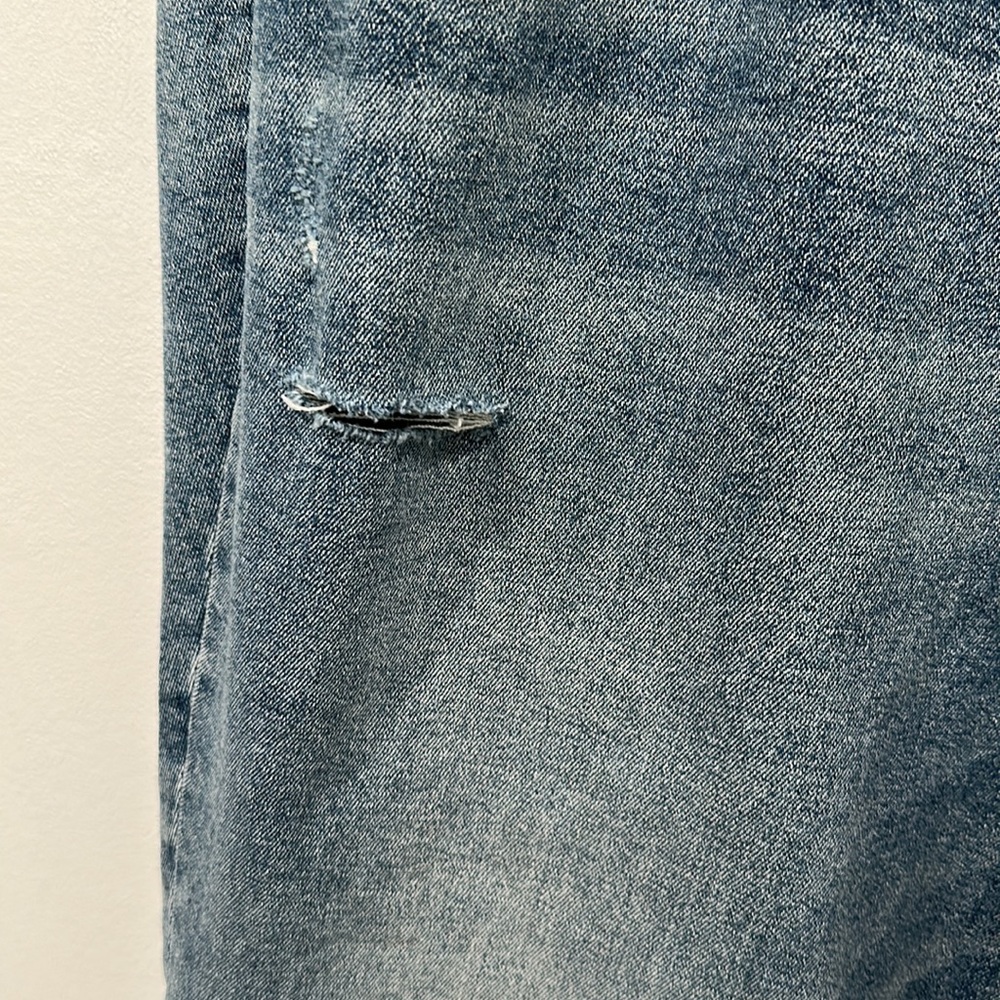 Torrid Mid-Rise Skinny Jeans size 26 - Picture 11 of 16